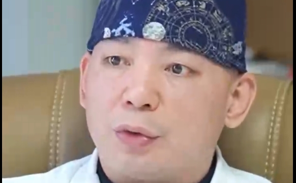 探索动态表情对人中的潜在影响：余文林医生的见解 