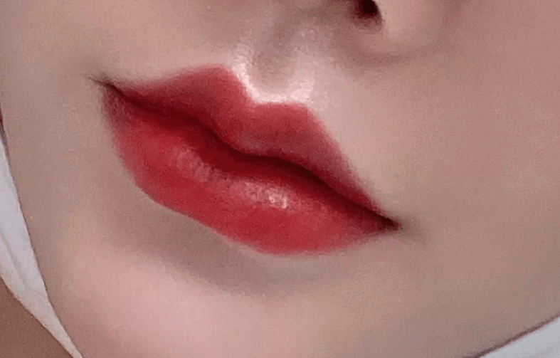 m唇