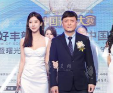 广州艺星蒋思军院长在隆胸技术方面有哪些特色和优势？