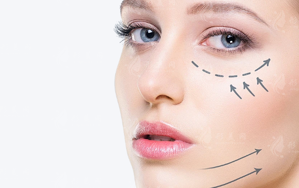 长沙雅美vs亚韩整形：双眼皮隆鼻吸脂怎么选