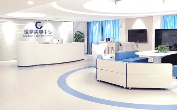 广州高尚余文林做唇裂修复好吗?技术靠谱价格实在家长都推荐