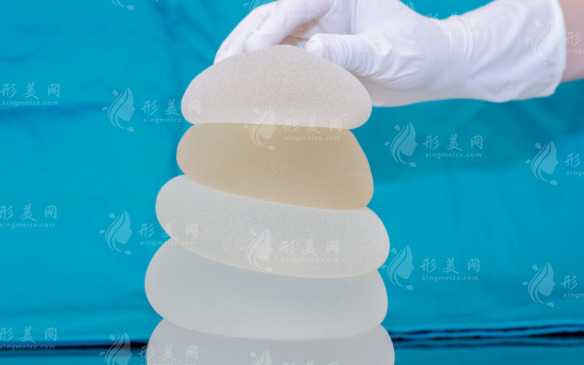 假体隆胸能管一辈子吗?出现这3种情况必须换!