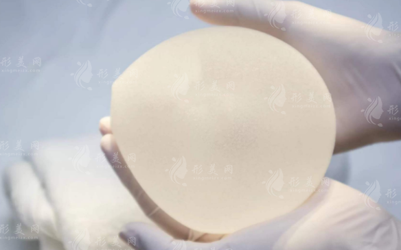 傲诺拉星铂和闪耀啥关系?隆胸假体区别一次讲清 傲诺拉星铂和闪耀啥关系?隆胸假体区别一次讲清