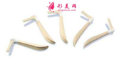 上海整形医院假体隆鼻大概需要多少钱受什么原因