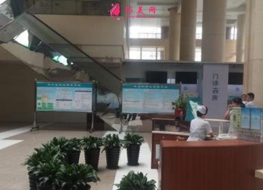 南方医科大学珠江医院整形科陈兵双眼皮多少钱？2020价格表全新上线！